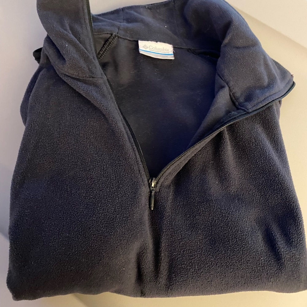 Columbia long sleeve fleece